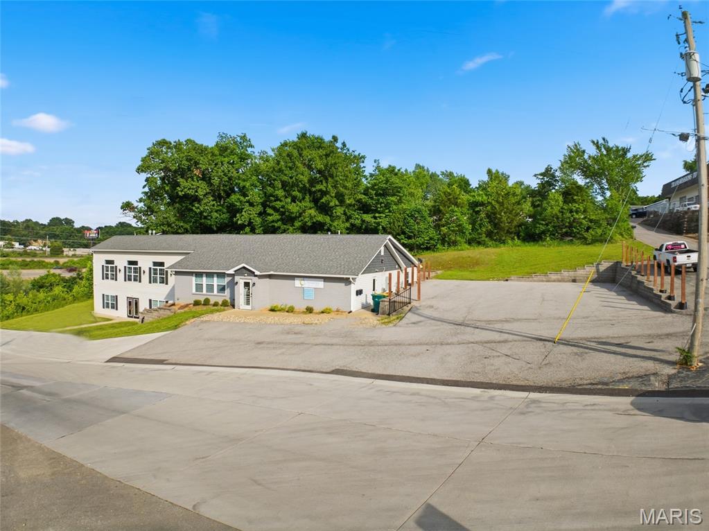 Imperial Indust Park - Commercial Sale