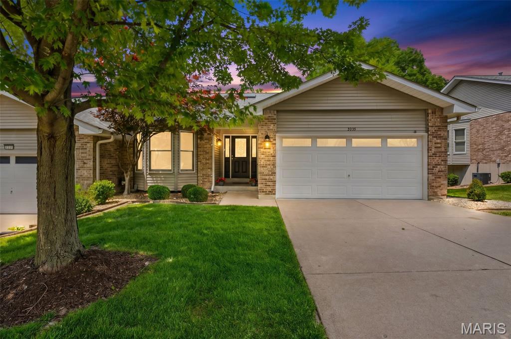 Come take a look at this immaculate villa located in the quiet community of Oakmont. You'll love the open floor plan and vaulted ceilings. The primary bedroom has a large walk in closet and ensuite bathroom with double vanities & an upgraded shower. The kitchen has stainless steel appliances and granite countertops. Adjoining the kitchen is the great room with a gas fireplace. The main floor laundry room and a 3 seasons room also adjoin the kitchen. Bedroom #2 and a full hall bathroom complete the main floor. There's plenty of room for extra guests or entertaining in the finished walkout basement where you'll find bedroom #3, a full bathroom, family room, game area, office, wet bar, and extra storage. BOTH refrigerators located in the kitchen & basement storage area will stay, as well as the pool table & kitchen table downstairs. The HVAC system with humidifier was replaced in 2024, the water heater in 2022, and the carpets were just cleaned. The garage is drywalled and has finished epoxy floors. Enjoy the view of a tree lined backyard from the basement patio or 3 seasons room. Don't miss out on this one!