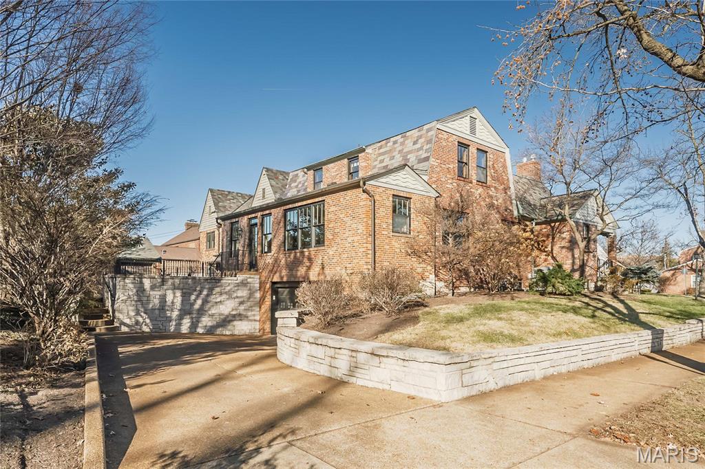 Davis Place - Residential