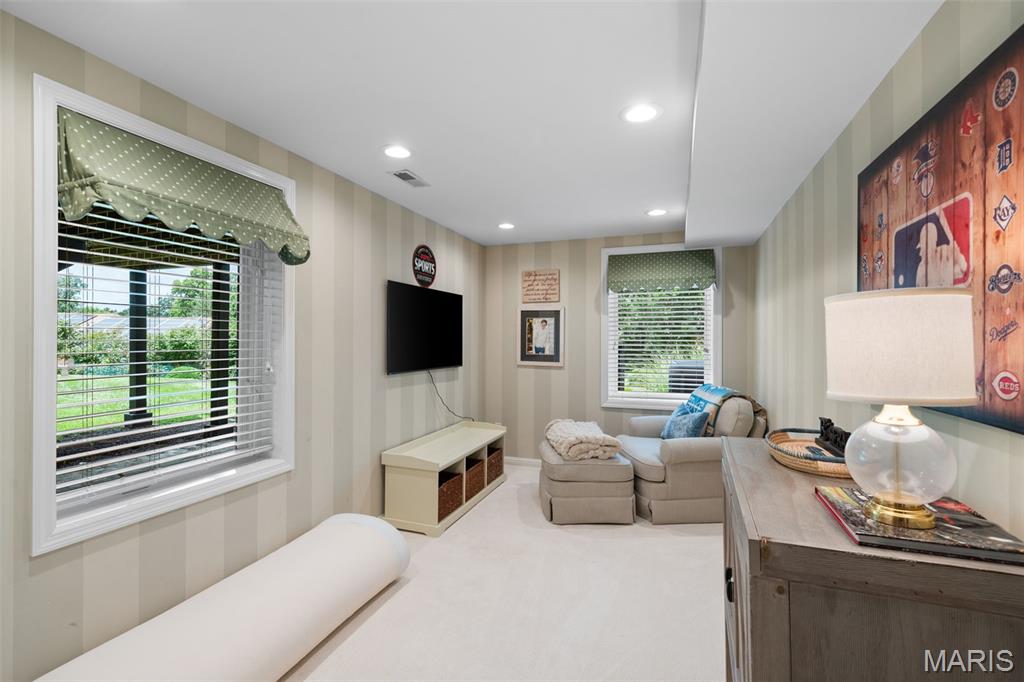 Ladue Downs 6 - Residential