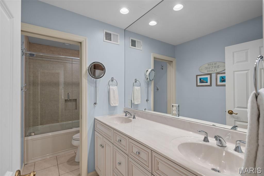 Ladue Downs 6 - Residential