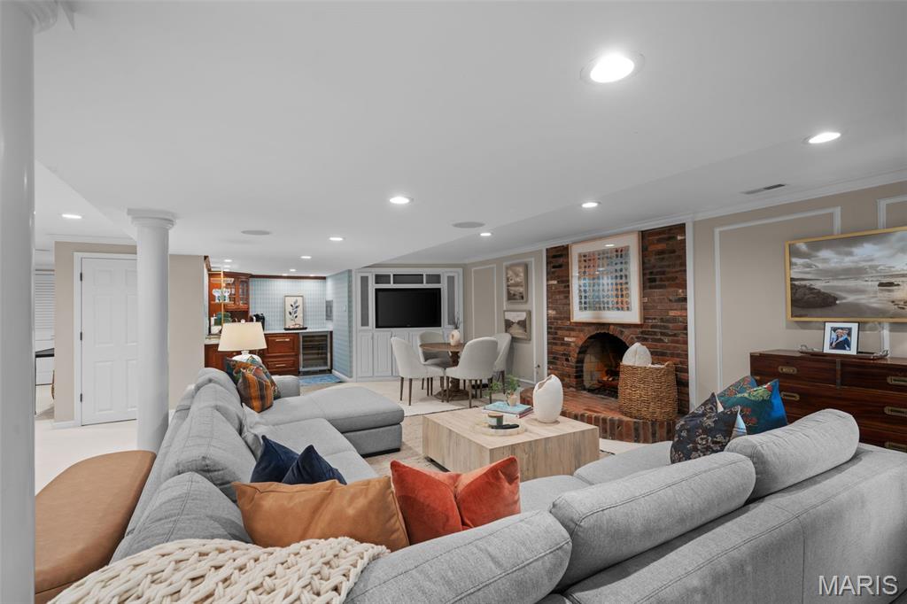 Ladue Downs 6 - Residential