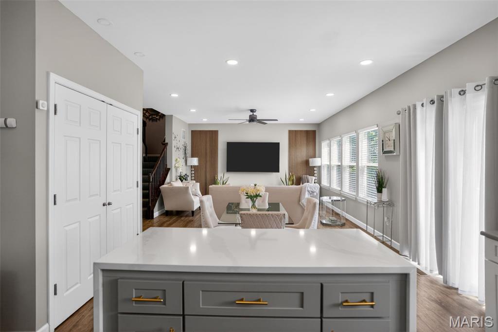 Manors At Orchard Glen - Residential