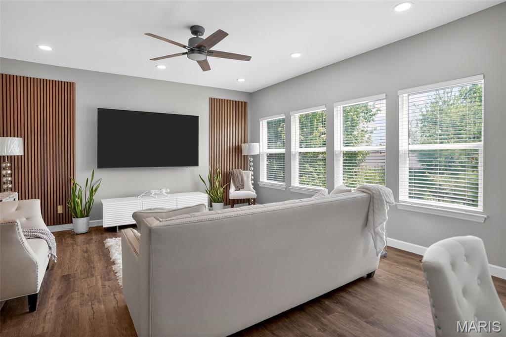 Manors At Orchard Glen - Residential