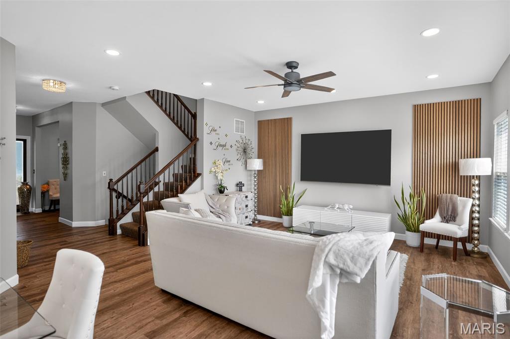 Manors At Orchard Glen - Residential