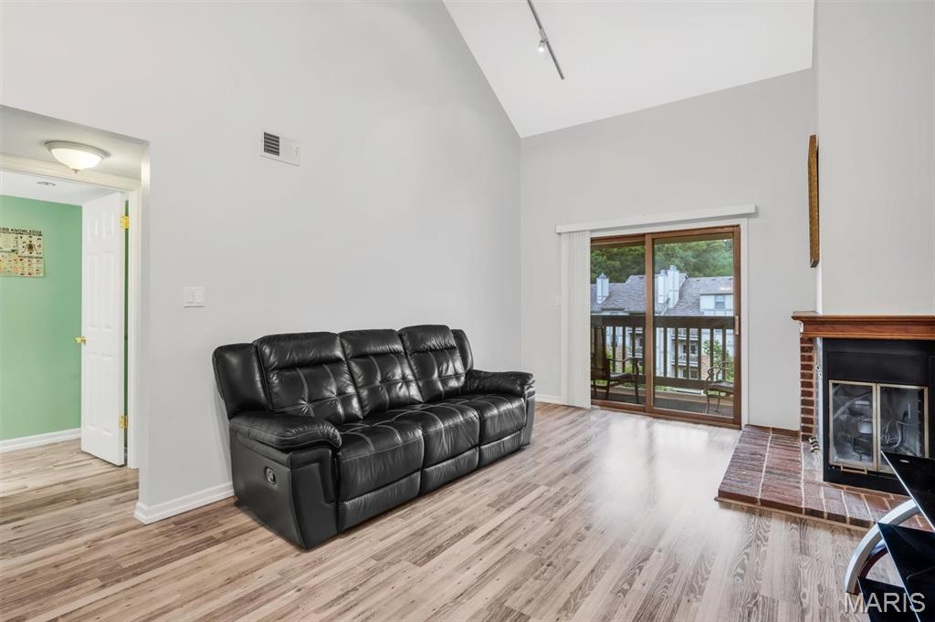 Parkside Condo - Residential