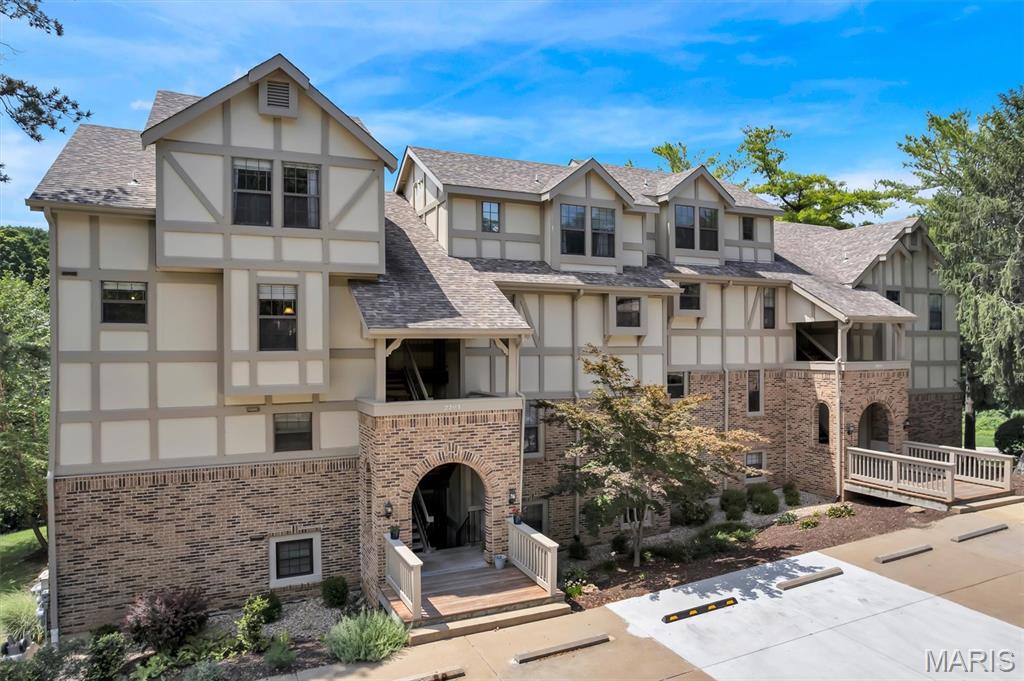 Parkside Condo - Residential