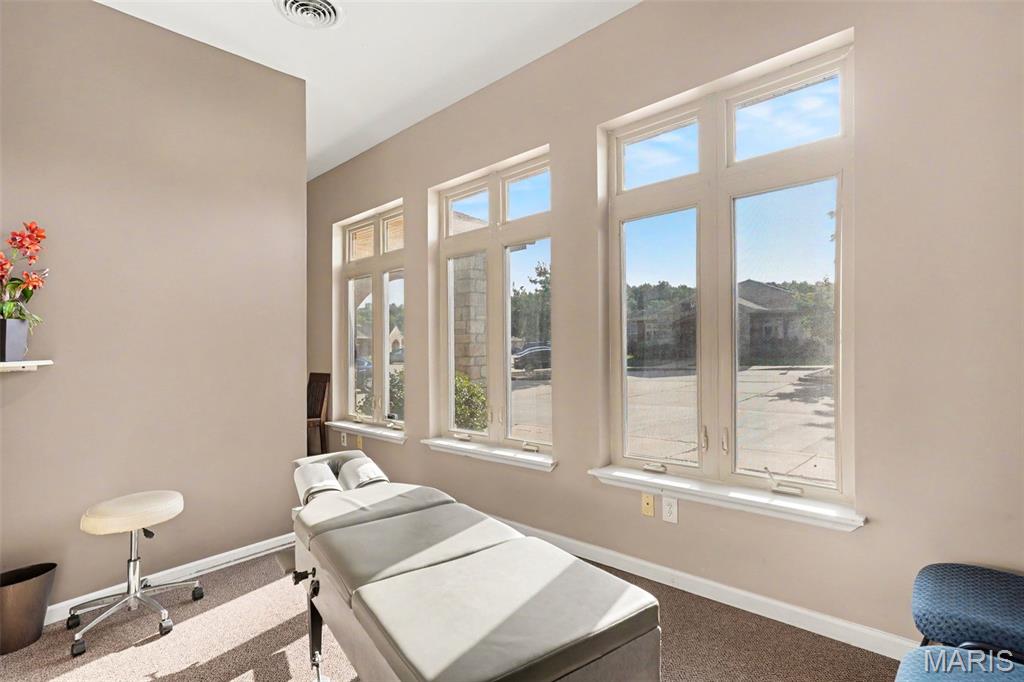 Office Villas At Creekside - Commercial Sale