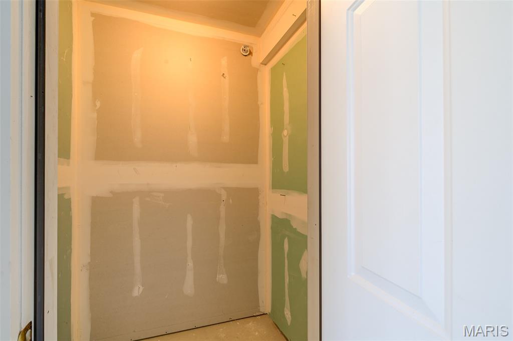 Turnberry Gardens Ph1 Condo & Esmt Prcl C - Residential