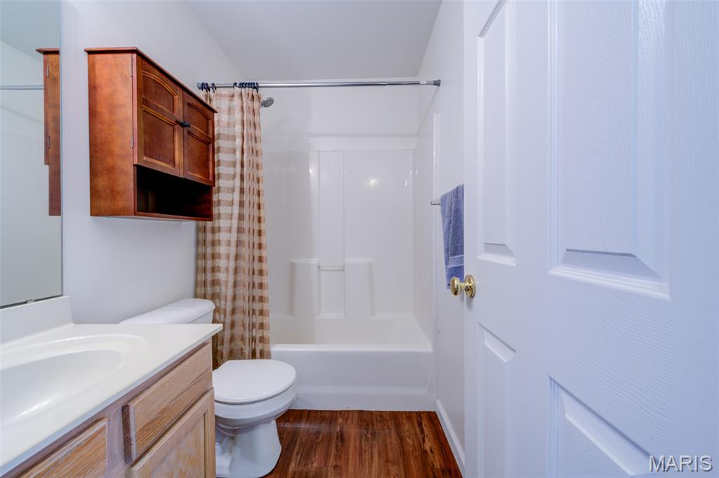 Turnberry Gardens Ph1 Condo & Esmt Prcl C - Residential