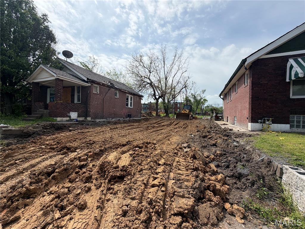 Please verify details in this listing including sq ftg and school districts. Please use special sale contracts with no inspection contingencies. Seller is open to any and all offers.