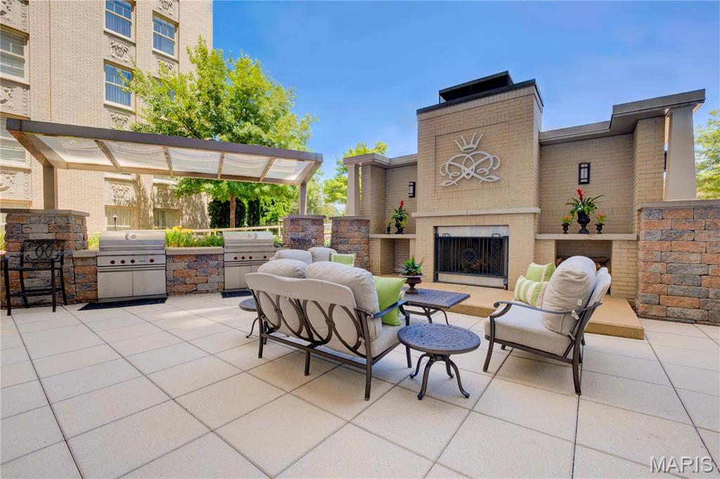Private Residences at the Chase - Residential