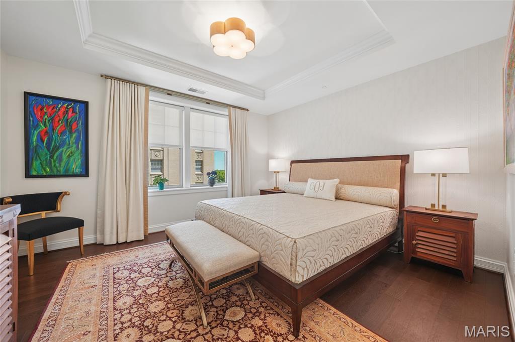 Park Plaza Residential Condo - Residential