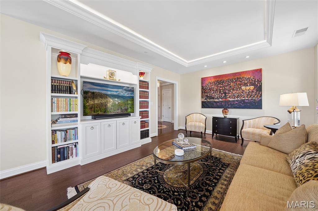 Park Plaza Residential Condo - Residential