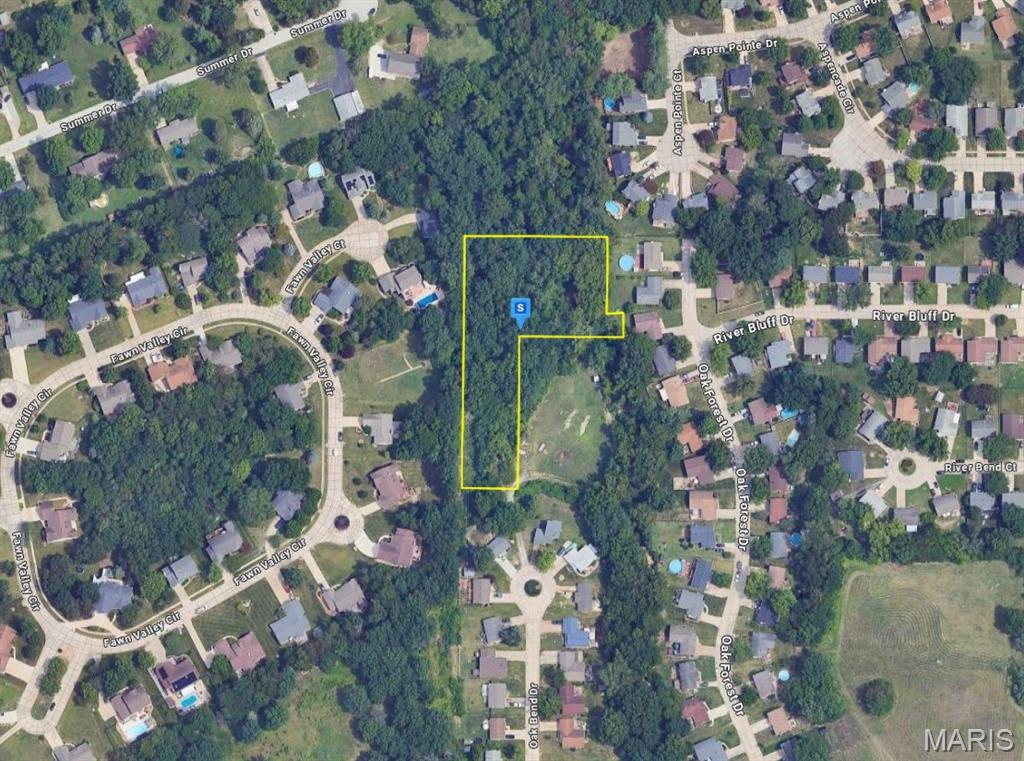 This vacant lot offers an excellent opportunity to build your future home or make a smart investment. Situated in Oak Bend, the property features 1.74 acres of wooded terrain and public utilities available. Enjoy a peaceful setting while remaining conveniently located near shopping, dining, schools, and major highways, providing easy access to city amenities. Whether you’re looking for a private retreat, a development opportunity, or a long-term investment, this lot provides the flexibility and location to suit your needs.