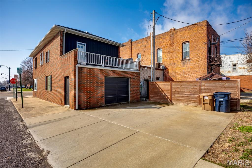 Litchfield - Commercial Sale