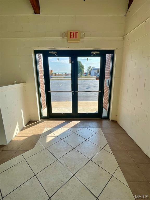 Aljeta & Kutters Add 05 - Commercial Sale