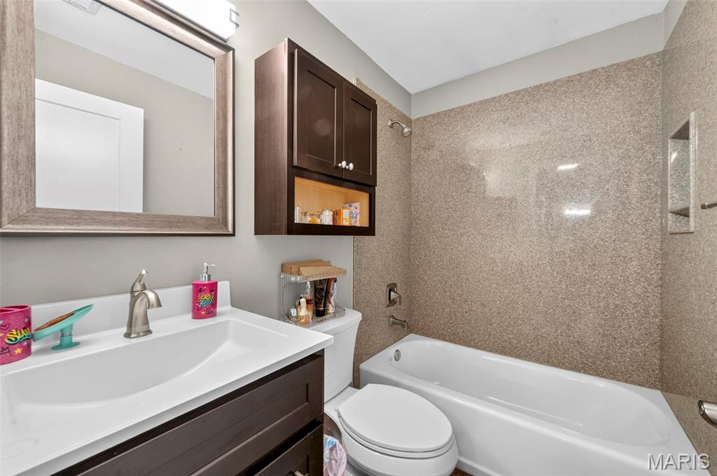 Fern Ridge Condo 4 - Residential Lease