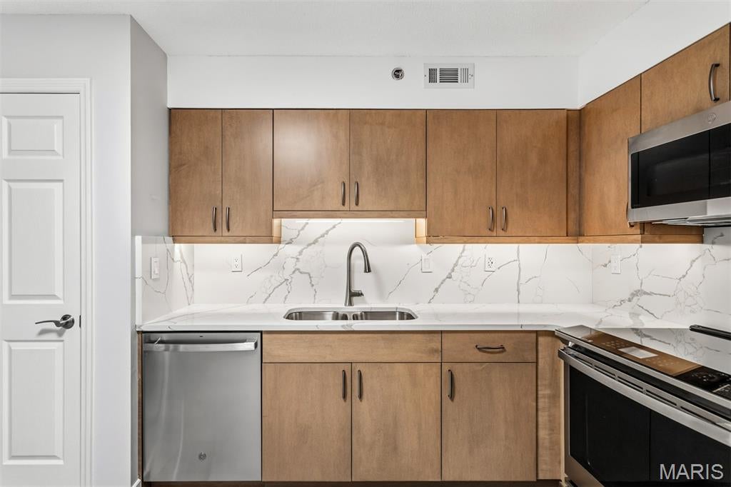 Hanna Place Condo 2 - Residential