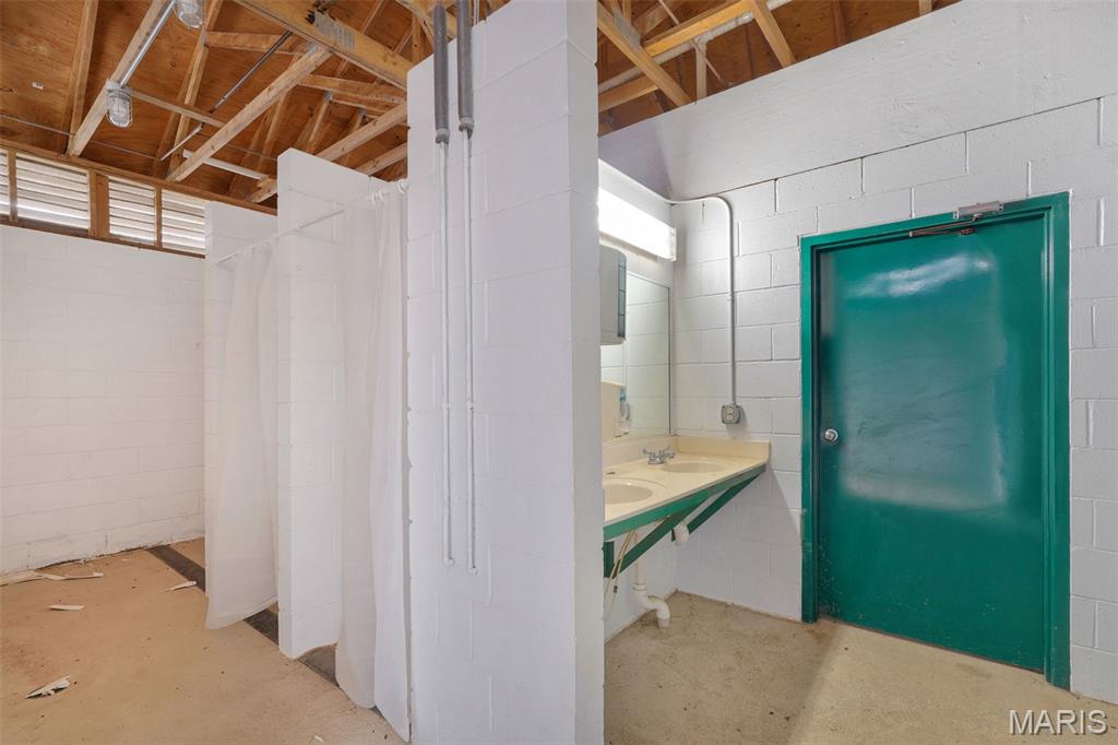 Eagle's Nest Event Center & Campground - Commercial Sale