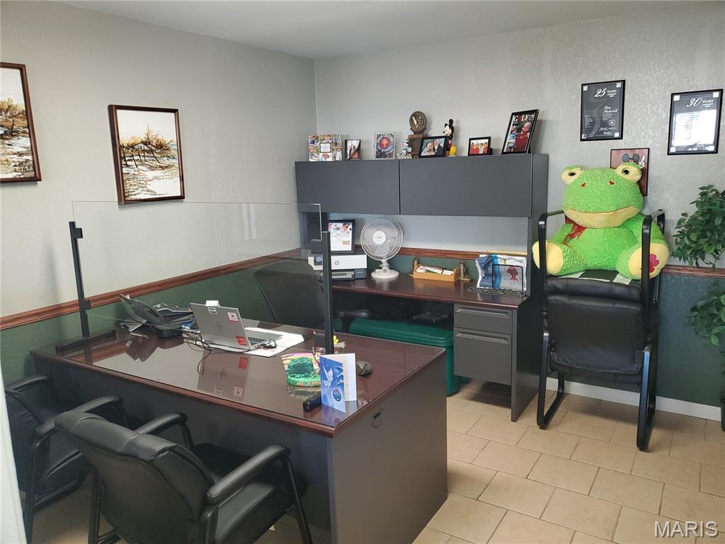Richmond Place - Commercial Sale
