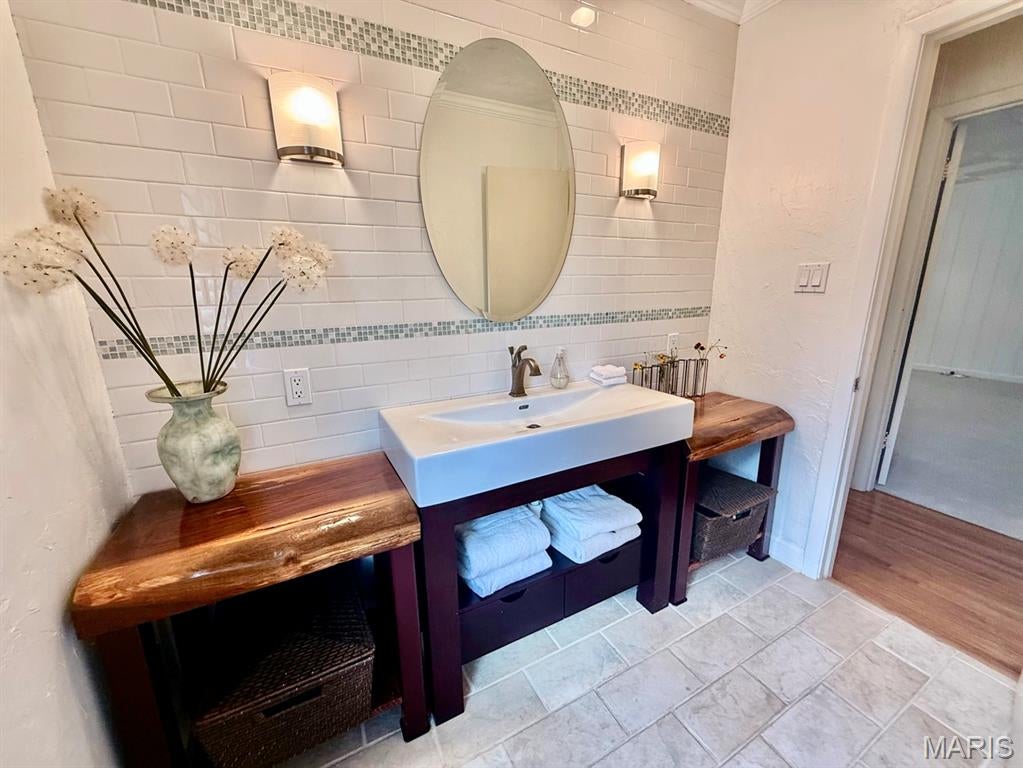 West Wood Hills Add - Residential