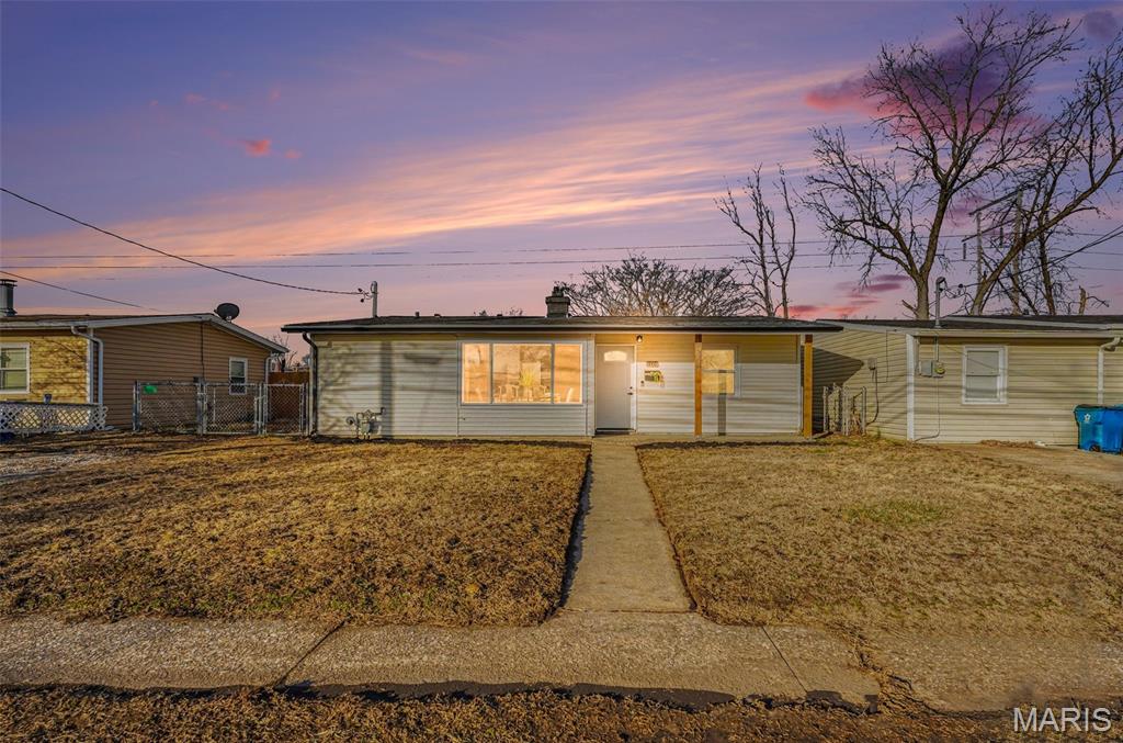 BACK ON MARKET - NO FAULT OF SELLER - Beautifully remodeled 3-bedroom, 1-bath home in Granite City! This move-in-ready property features fresh updates throughout, including flooring, roof, updated fixtures, and a modernized kitchen and bath. Spacious bedrooms, bright living areas, and thoughtful finishes make this home both comfortable and stylish. Conveniently located near schools, shopping, and major highways—perfect for first-time buyers or investors. Schedule your showing today!