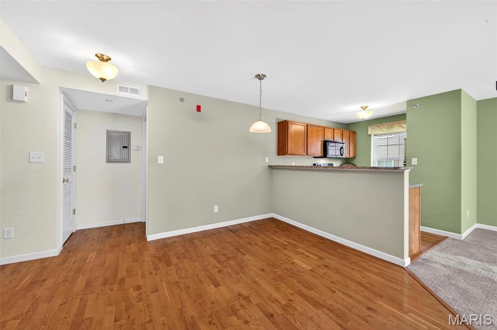 Bella Vista Condo #8 - Residential