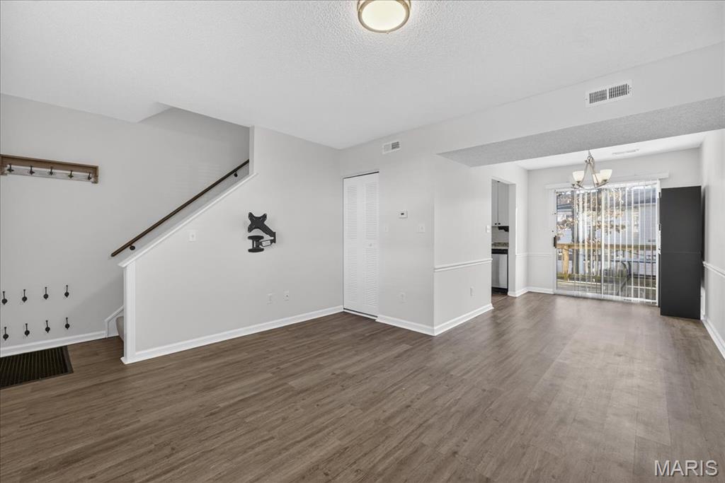 Brentwood Forest Condo Ph Seven - Residential