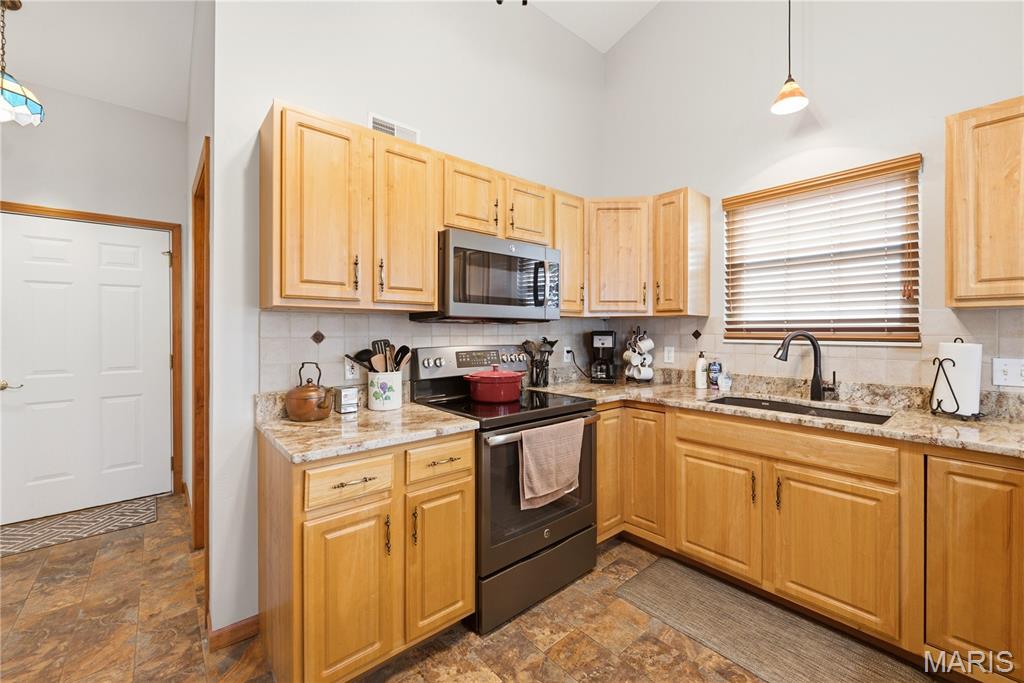 Pioneer Ridge - Residential
