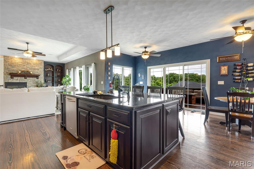 Somerset Place Ph 04 - Residential
