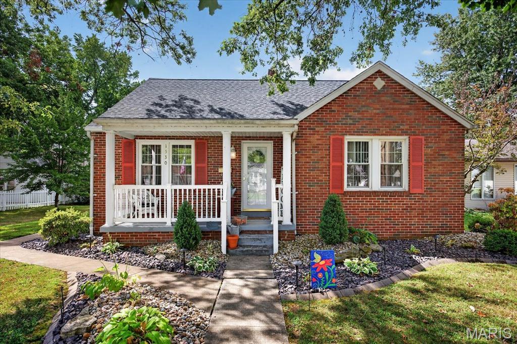 Charming and well-maintained, this adorable all-brick ranch is ideally located in the heart of town on a nicely landscaped lot. The main level features a spacious living room, kitchen/dining area with appliances, two bedrooms, a full bath, and a wonderful three-season sunroom just off the kitchen—perfect for relaxing or enjoying your morning coffee. The finished lower level offers additional living space with a second full bath, convenient laundry area, and two non-conforming bedrooms (no egress), providing plenty of flexibility for guests, hobbies, an office, or storage. Outside, you'll find a detached one-car garage and beautifully landscaped grounds. Recent updates include a **new roof (2026), new garage entry door (2026) and HVAC system (2021)**
A great combination of charm, convenience, and recent updates—don't miss the opportunity to make this delightful home your own!