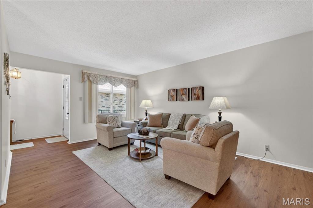 Parkway Gardens Village 6 Condo - Residential