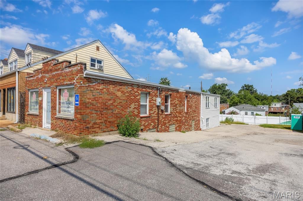 Gravois Park - Commercial Sale