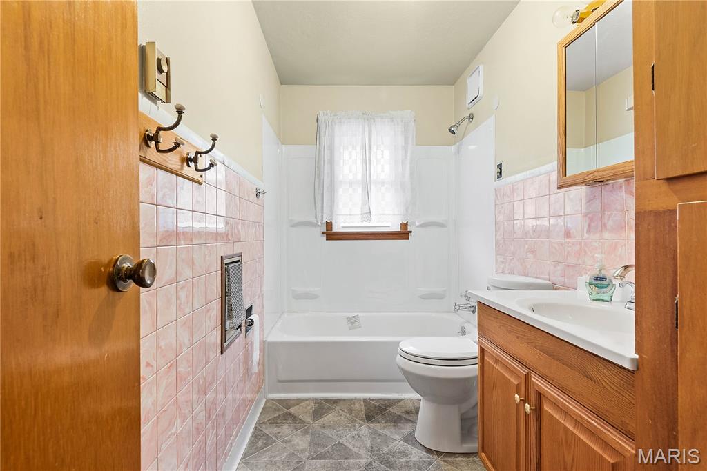 Homestead, Sub - Commercial Sale