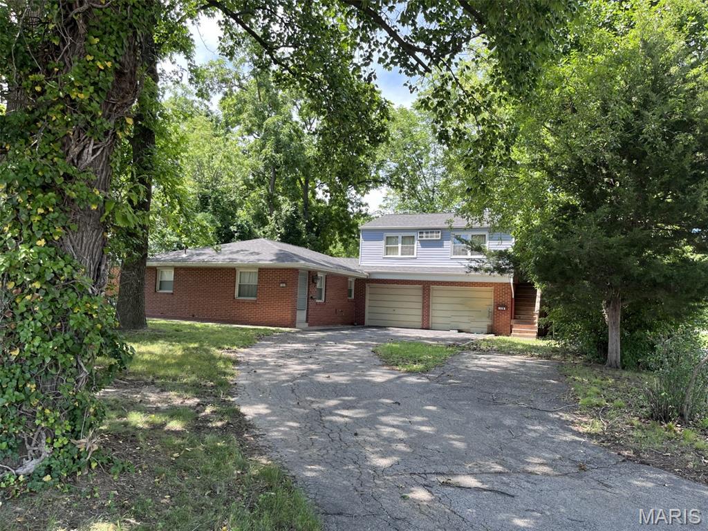 Prime Commercial Opportunity in High-Traffic Area! Unlock the potential of this 1,500+ SF property, ideally zoned B-1 and previously used as a multi-family investment with two (2) two-bedroom rental units. Situated on a prominent corner lot with 75 feet of frontage on Highway 50 and 208 feet on Brookside, this property boasts exceptional visibility—perfect for signage with 19,500 daily traffic count. Located in a bustling commercial corridor surrounded by thriving retail, big-box stores, etc. this property is a rare gem in a high-demand area. Conveniently close to interstate access, it offers unparalleled connectivity, being just 15 minutes from both downtown St. Louis and Scott Air Force Base. Whether you’re envisioning a retail storefront, office space, or continuing its current use, this versatile property provides ample opportunity to maximize your investment in a prime location. Don’t miss your chance to secure this high-visibility, high-potential property! Location: Corner Location, High Traffic, Other, Retail Center, Shopping Mall, Suburban