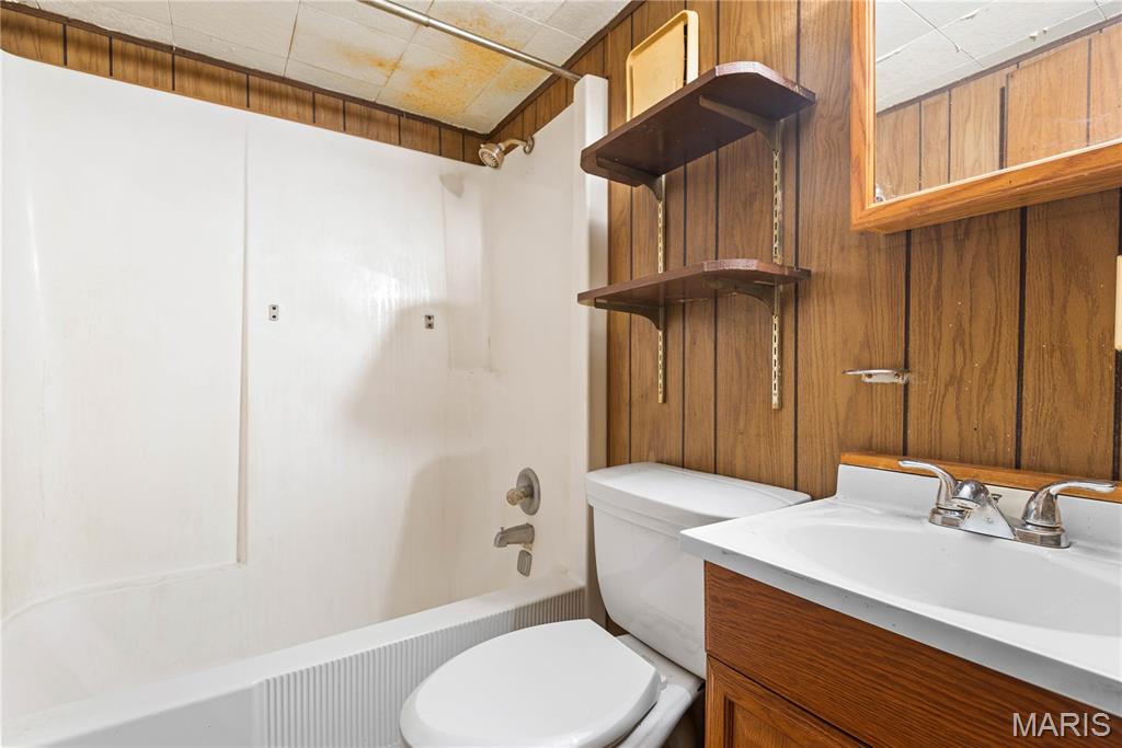 Homestead, Sub - Commercial Sale