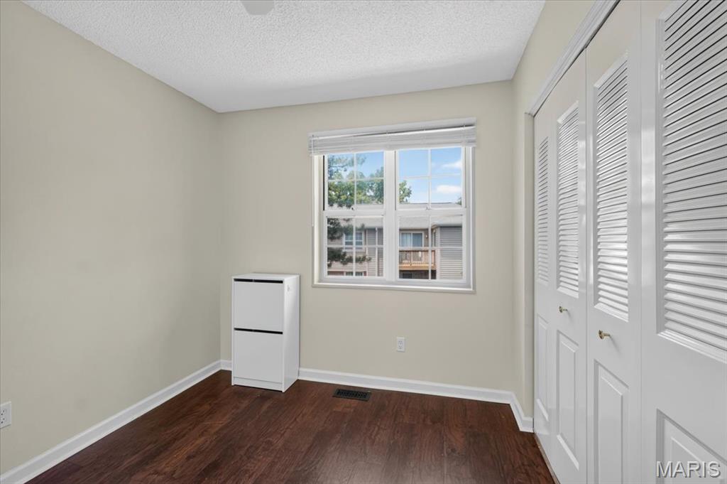 Brentwood Forest Condo Ph Seven - Residential