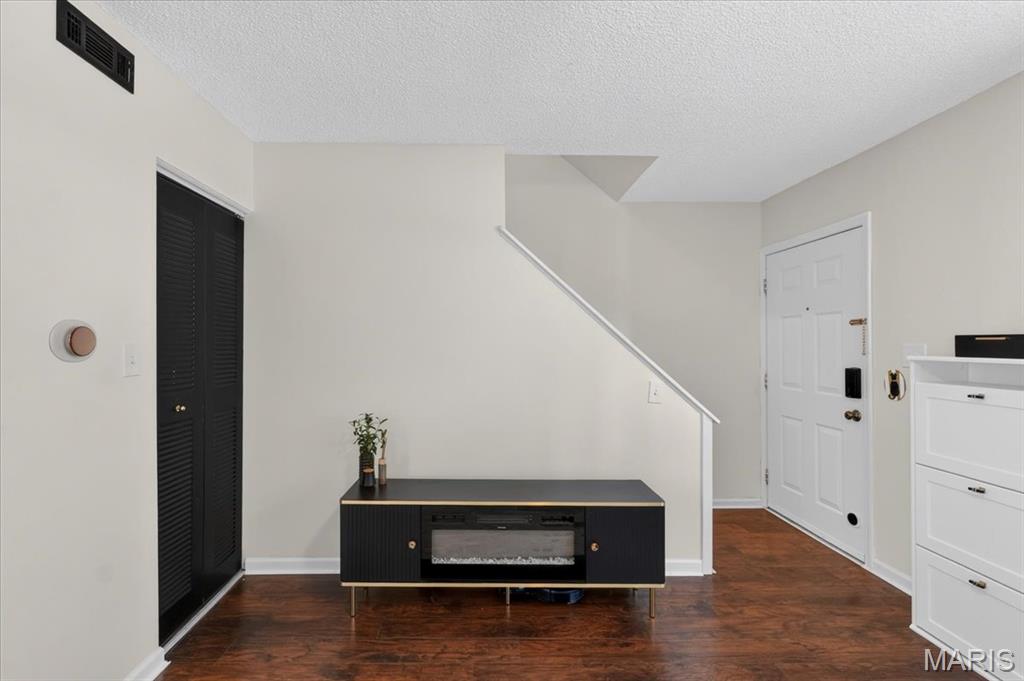 Brentwood Forest Condo Ph Seven - Residential