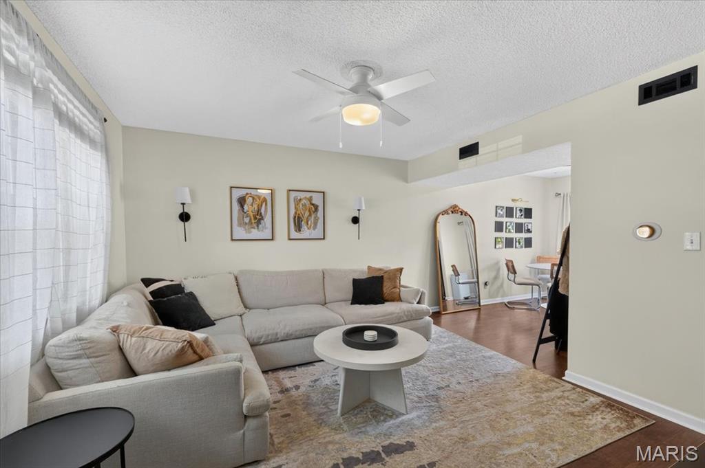 Brentwood Forest Condo Ph Seven - Residential