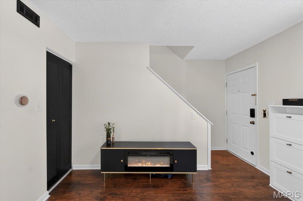 Brentwood Forest Condo Ph Seven - Residential