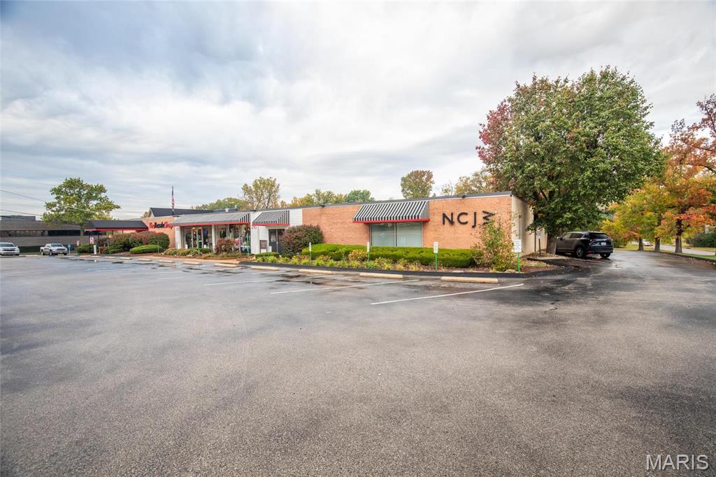 Creve Coeur - Commercial Sale