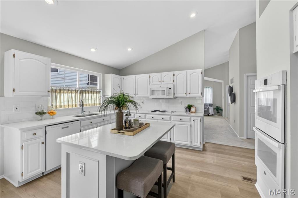 Cove At Lake Chesterfield The - Residential