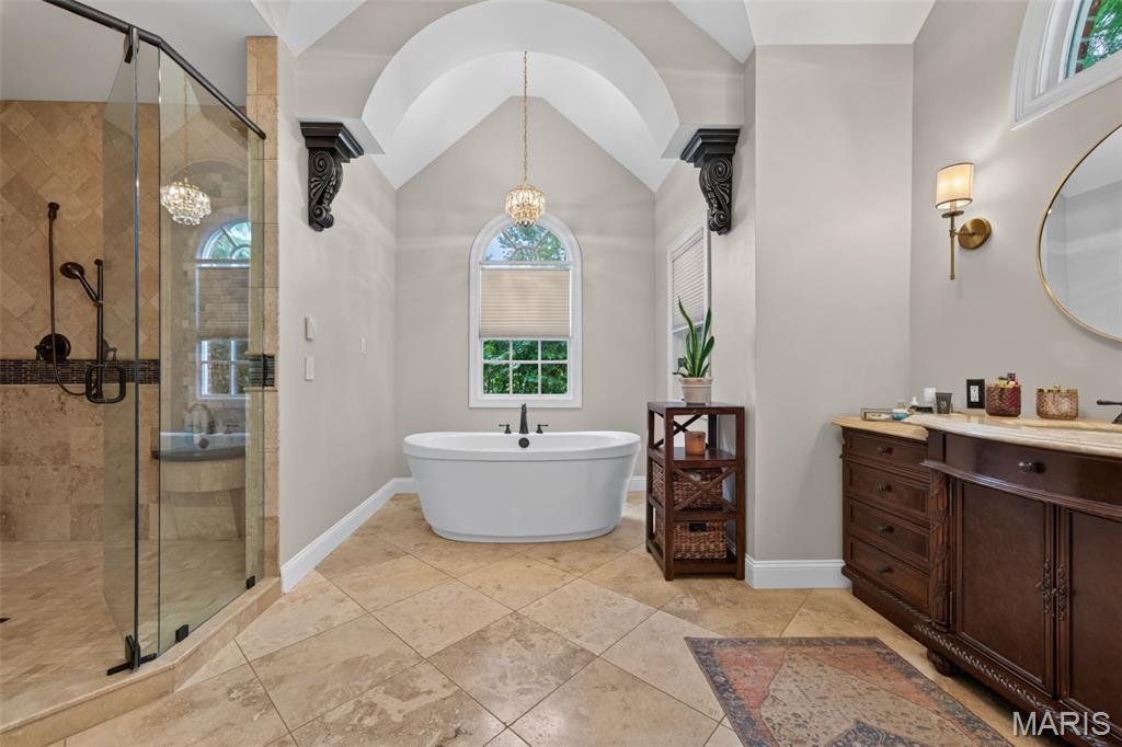 Hamptons The - Residential
