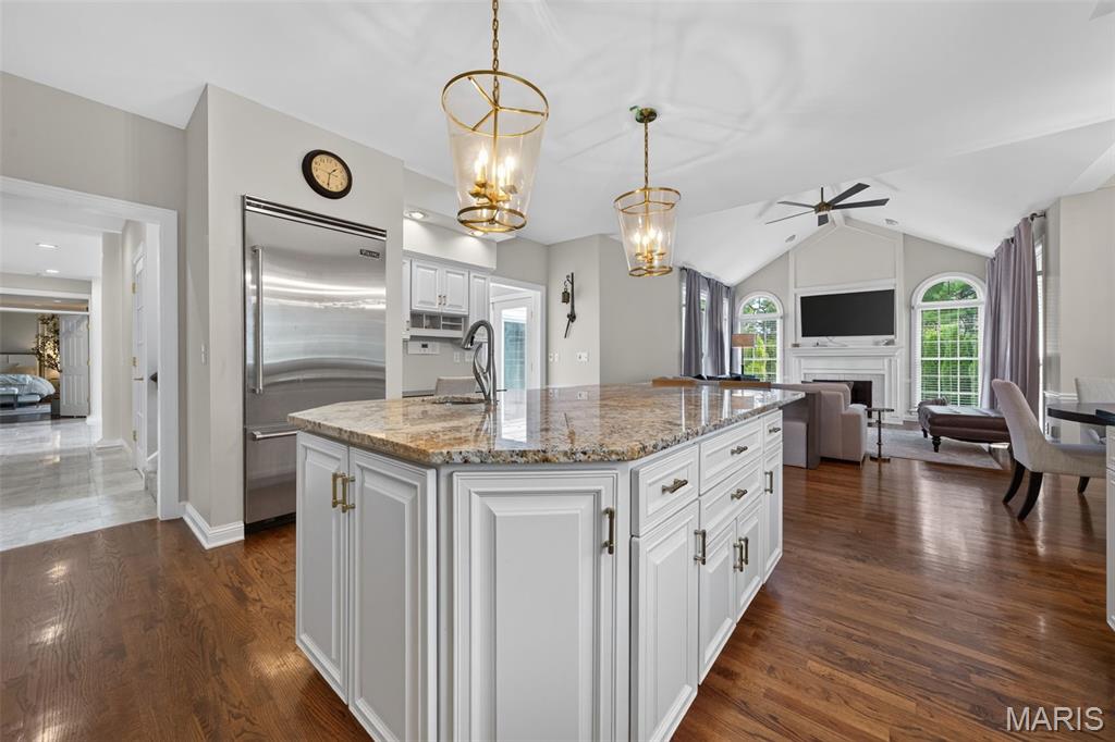 Hamptons The - Residential