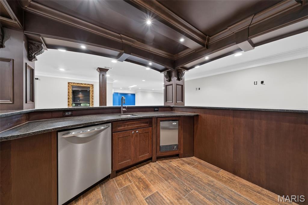 Hamptons The - Residential