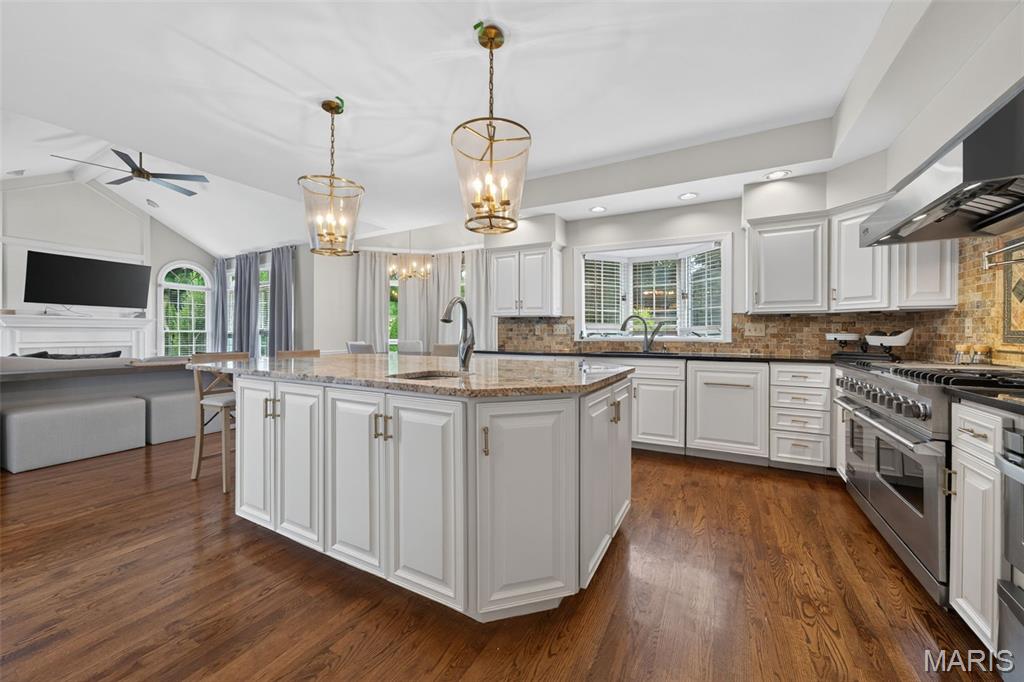 Hamptons The - Residential