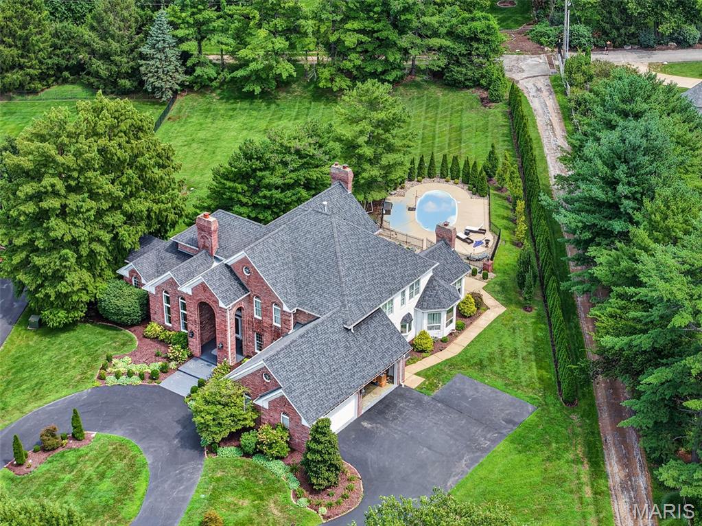 Hamptons The - Residential