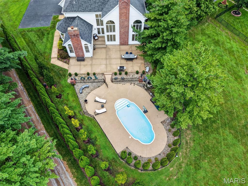 Hamptons The - Residential