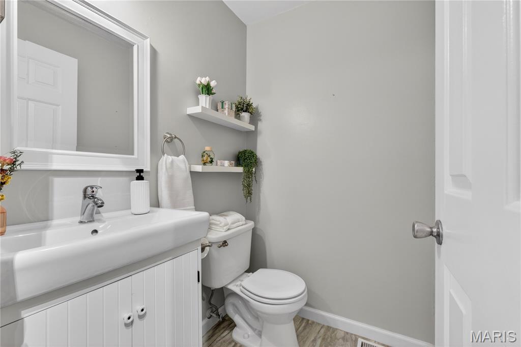 Waterman-Pershing 01 Flr - Residential Lease